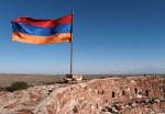 Как россиянам открыть счет и получить карту в армянском банке